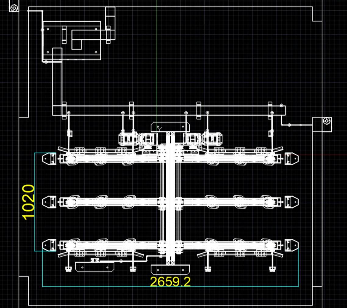 顯示緊湊輸送帶配置尺寸的 CAD 平面圖