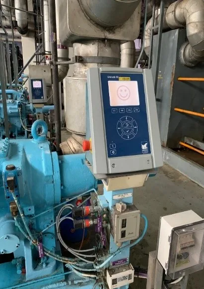 不停產遷移期間配備本地電子控制器的工業冷水機